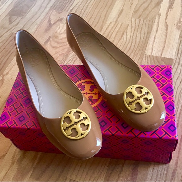 💕💕Tory Burch Chelsea Ballet- Patent Leather - Picture 1 of 8